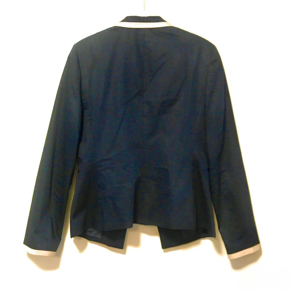 Navy Fitted Blazer Jacket with Cream Trimming Size: S - Picture 6 of 6